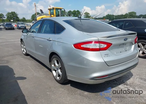 2016 Ford Fusion Se z USA, uszkodzony, nr VIN 3FA6P0HD3GR391870
